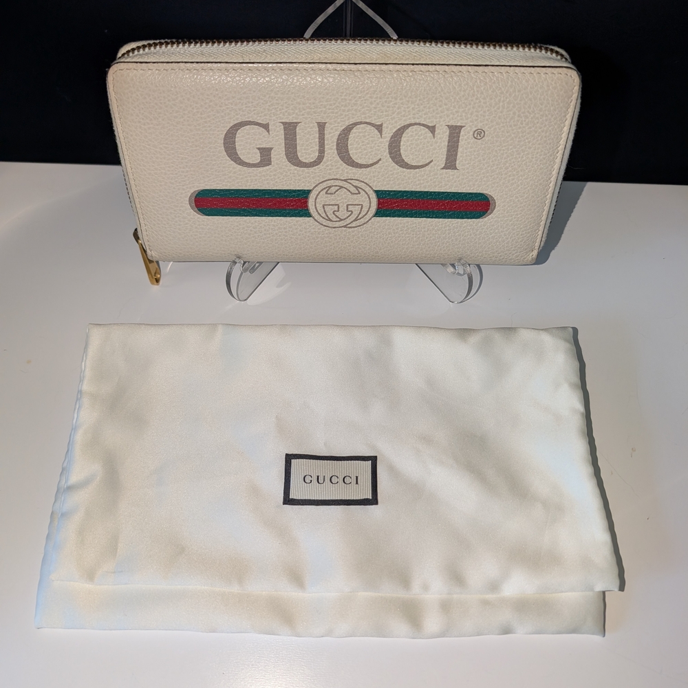 Gucci Cream Vintage Leather Zip Wallet with Interlocking GG